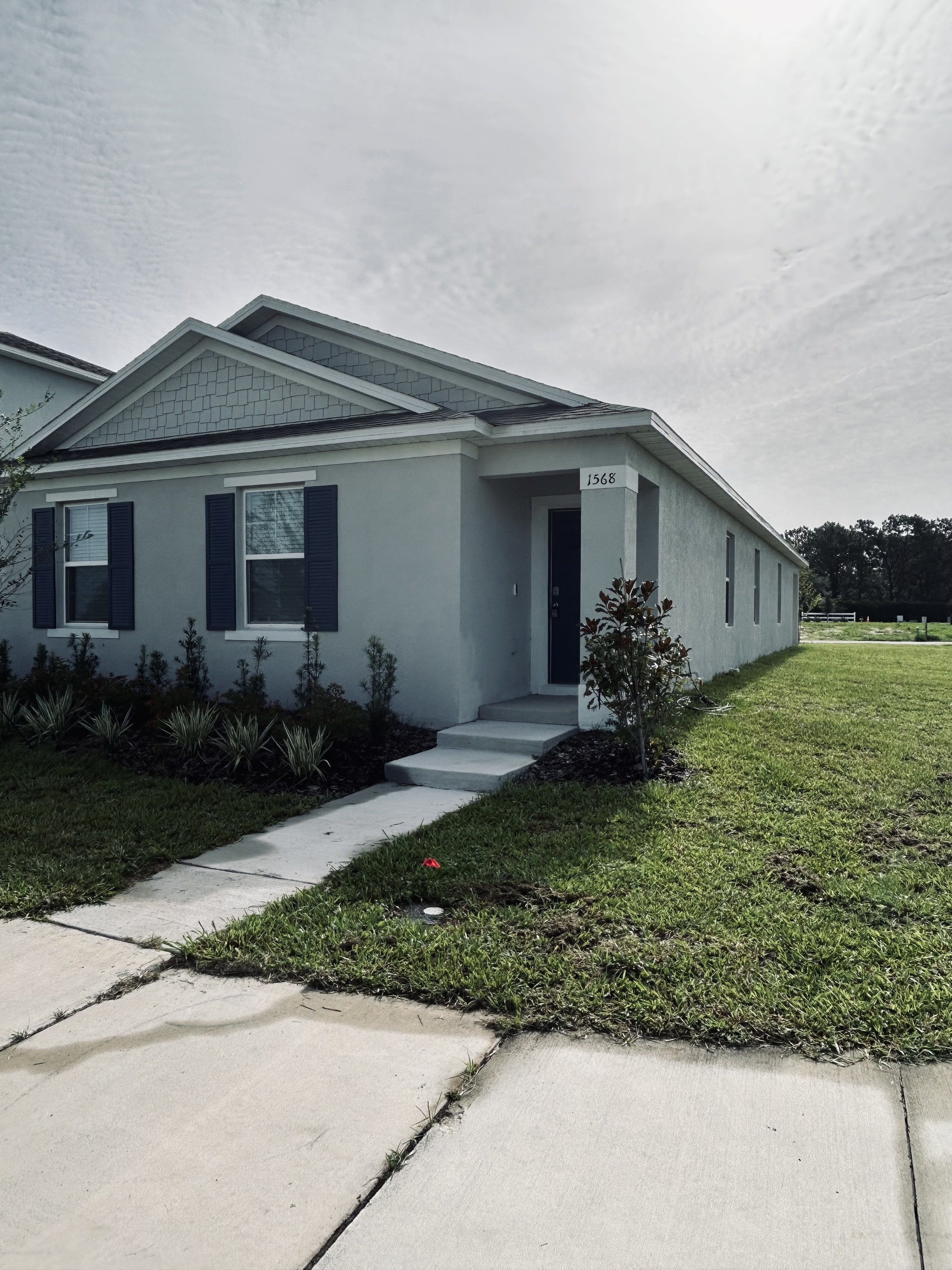 1568 Hummingbird Road